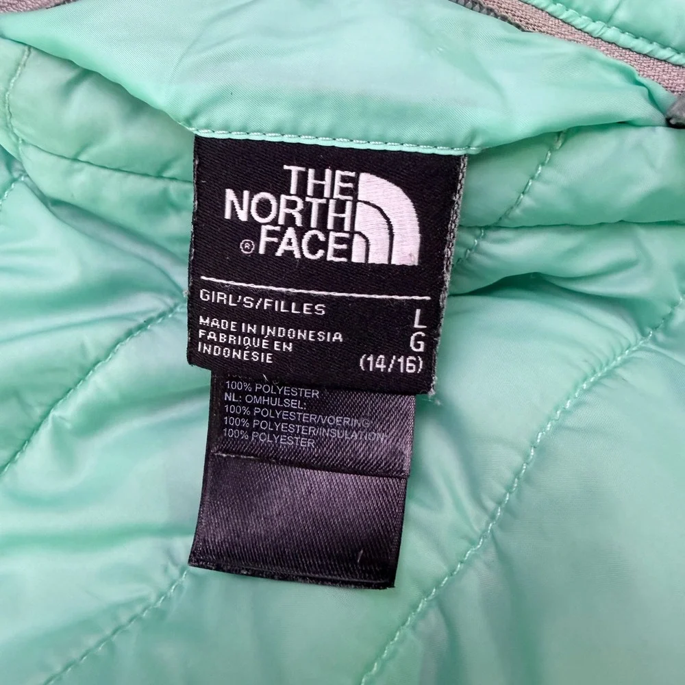 Girls Reversible North Face Jacket‎