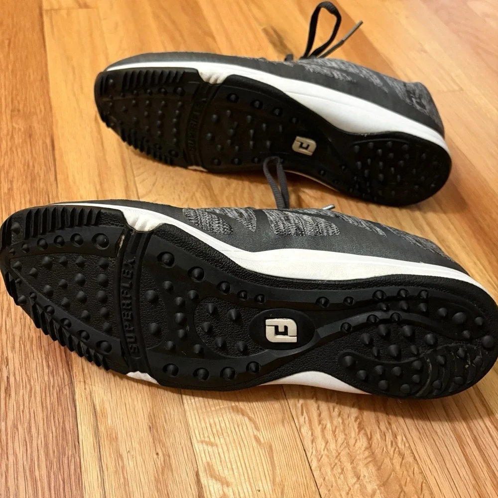FootJoy read small