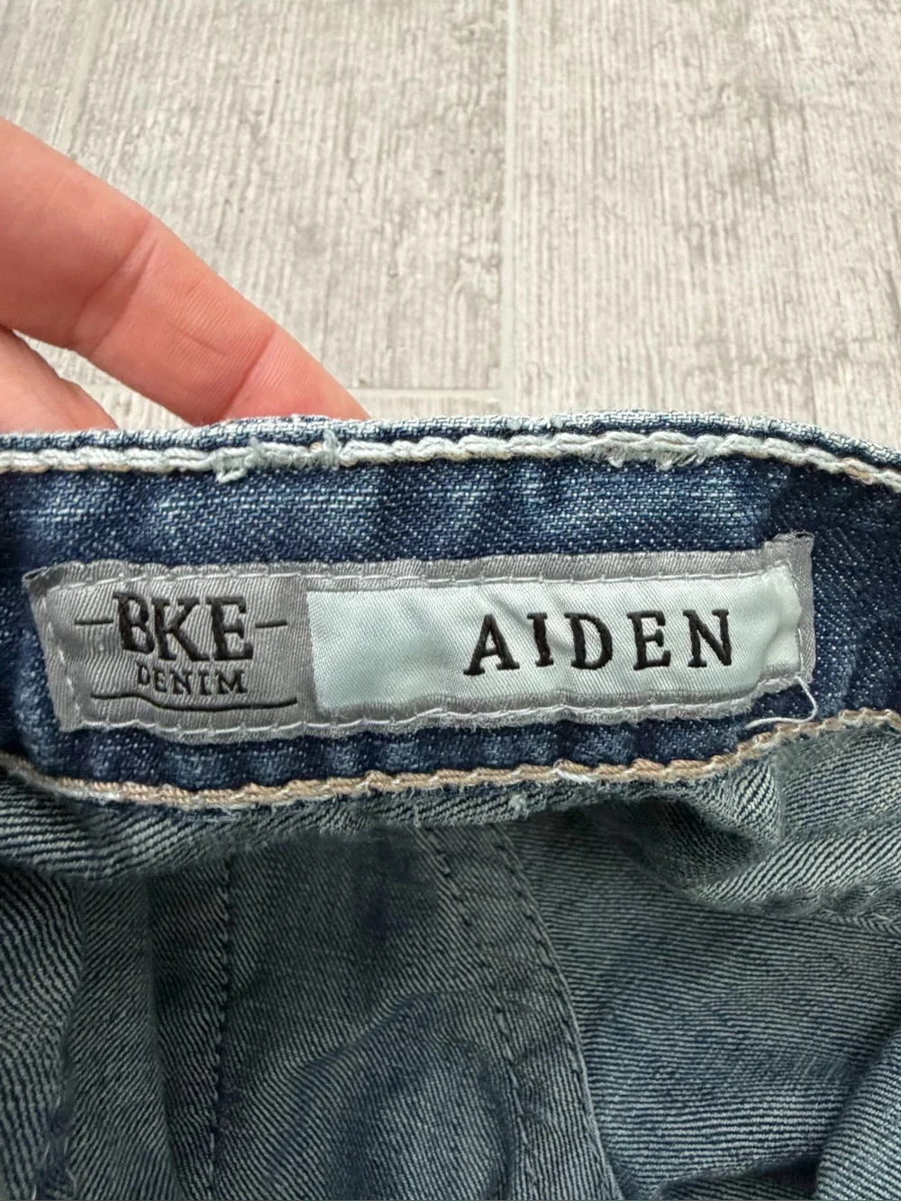 BKE Aiden western bootcut jeans contrast stitching can be unisex size 26S