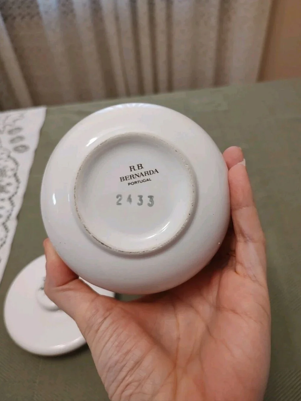 R.B. Bernarda vintage rb