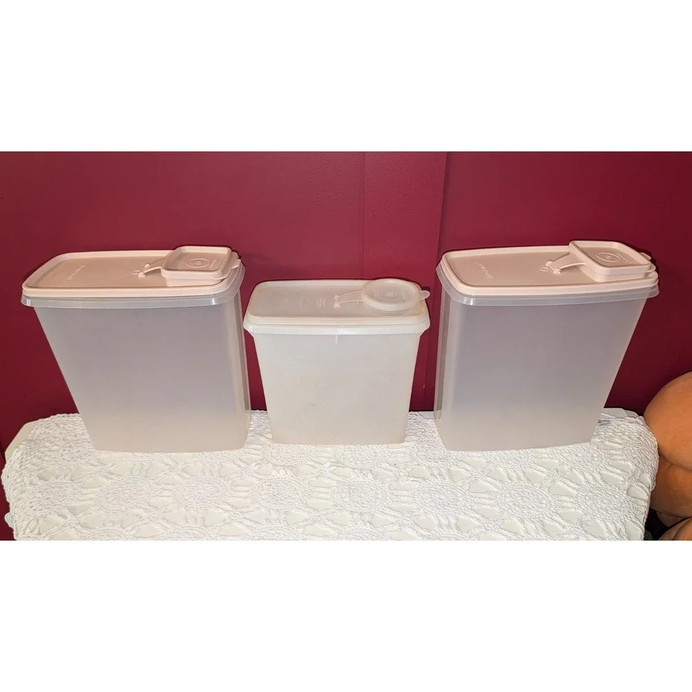 Tupperware signs two small