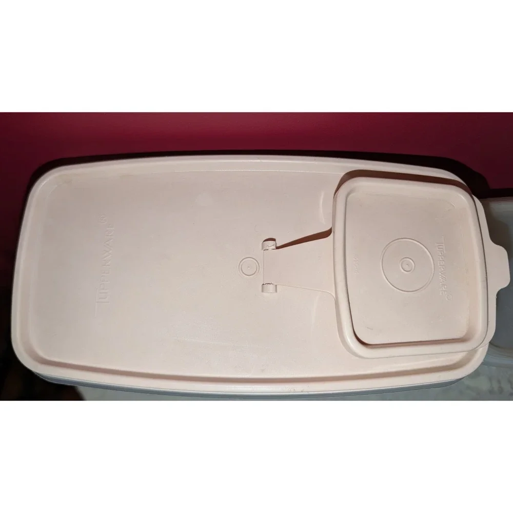 Tupperware smaller cup