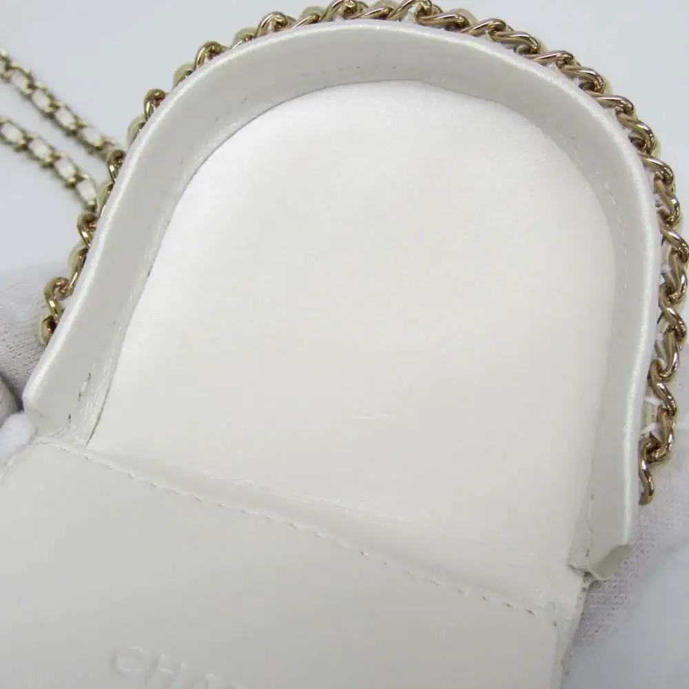 CHANEL White Pearl Leather Wallet
