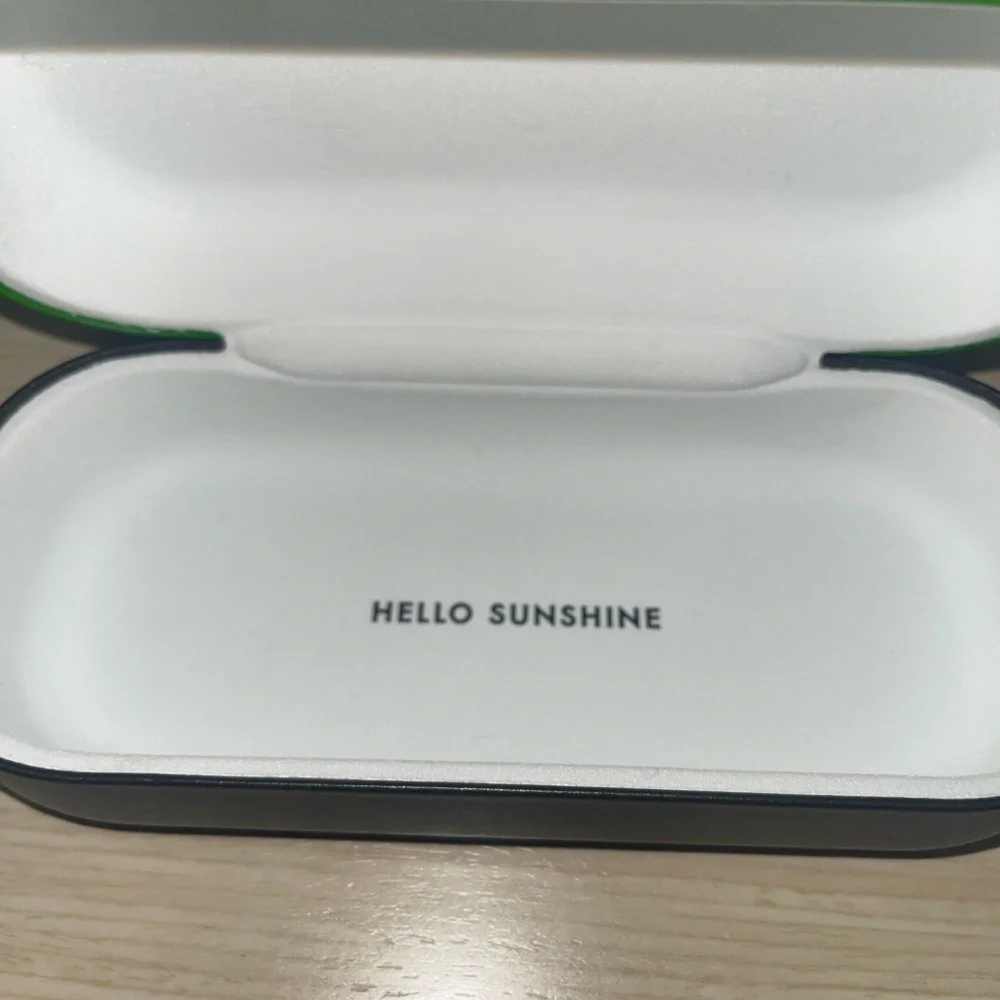 kate spade stylish black