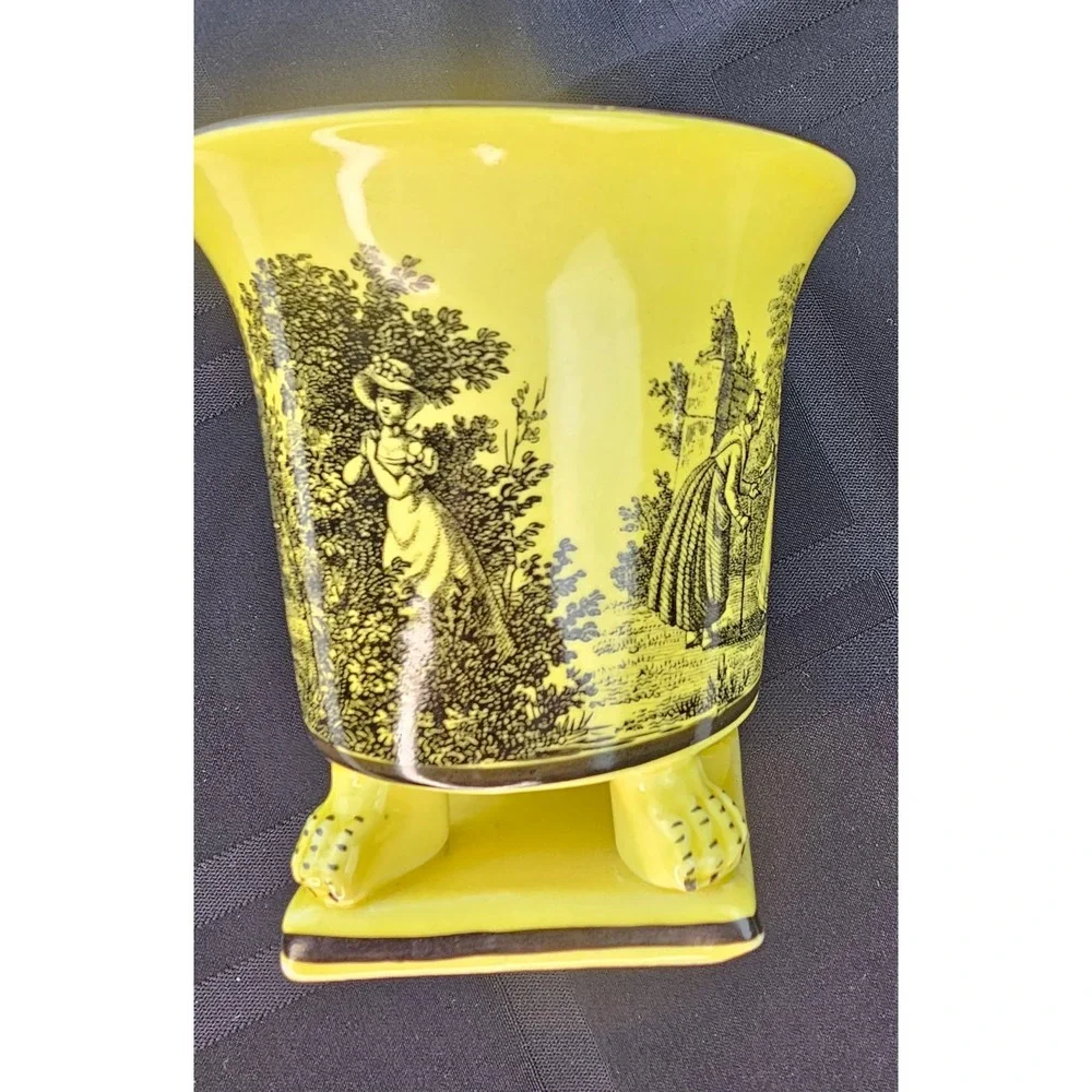 Mottahedda vintage 1960s