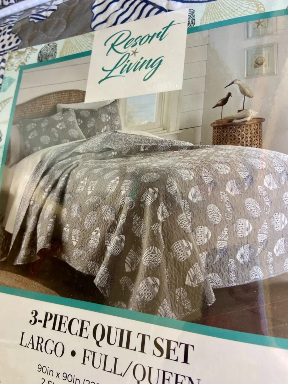 NWT‎ Resort Style Comforter with shams Queen Full coastal beachy