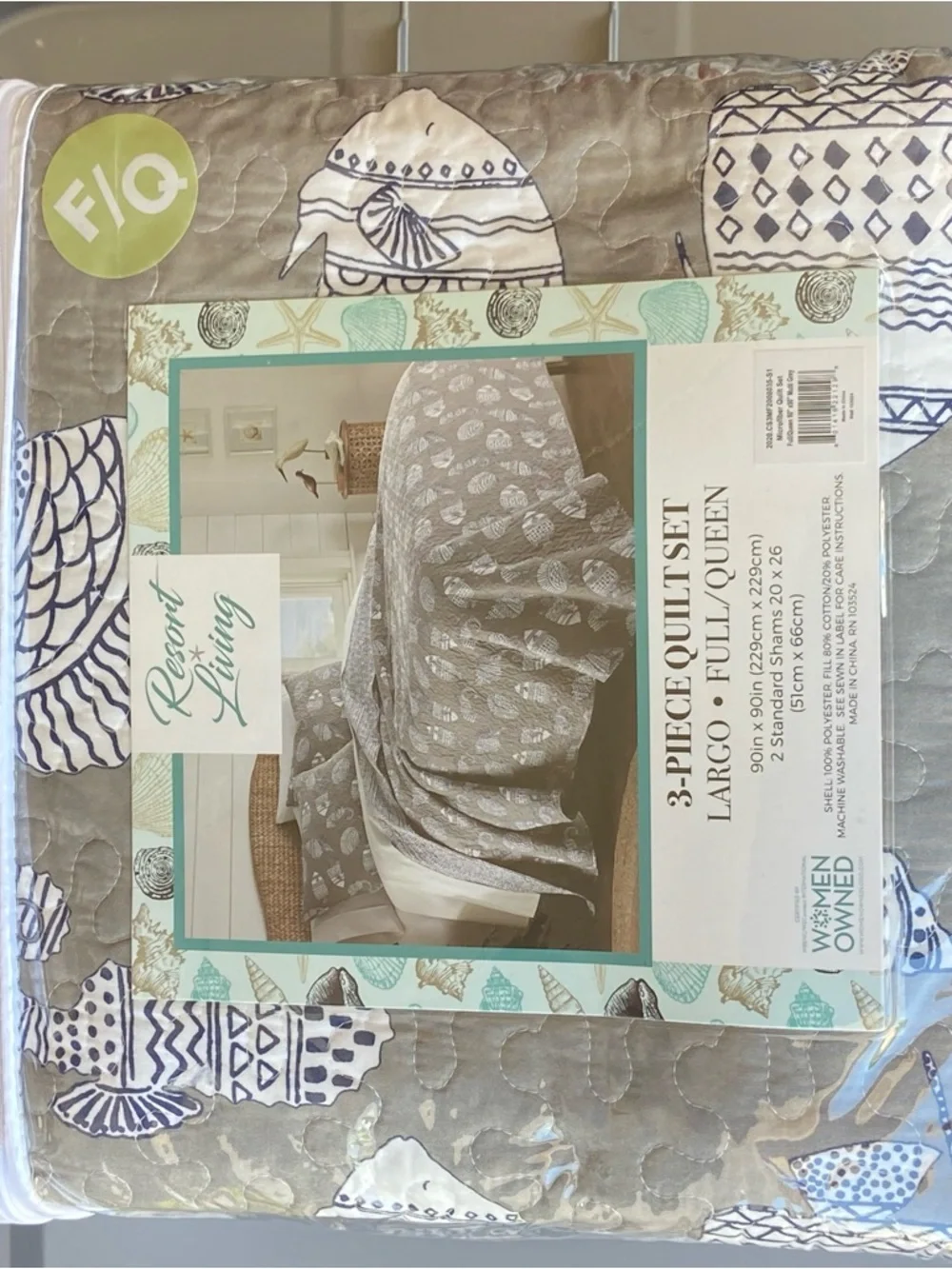 NWT‎ Resort Style Comforter with shams Queen Full coastal beachy