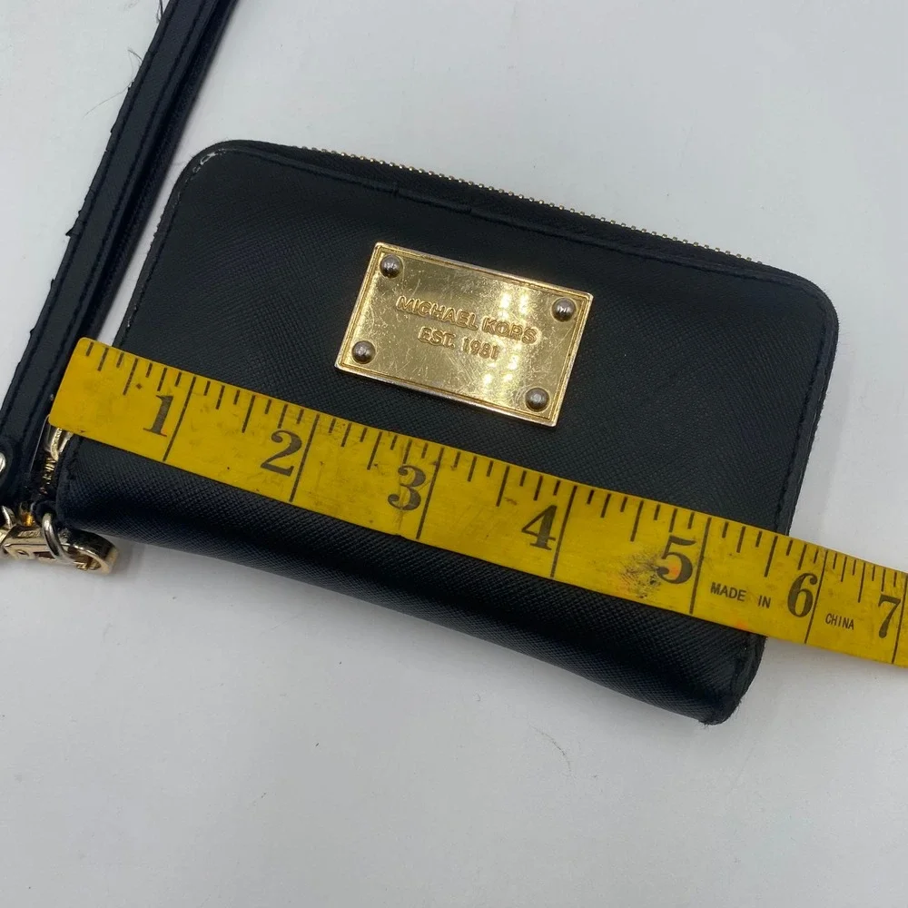Michael Kors Jet Set Zip Around Wristlet Wallet Womens Black Saffiano Gold‎