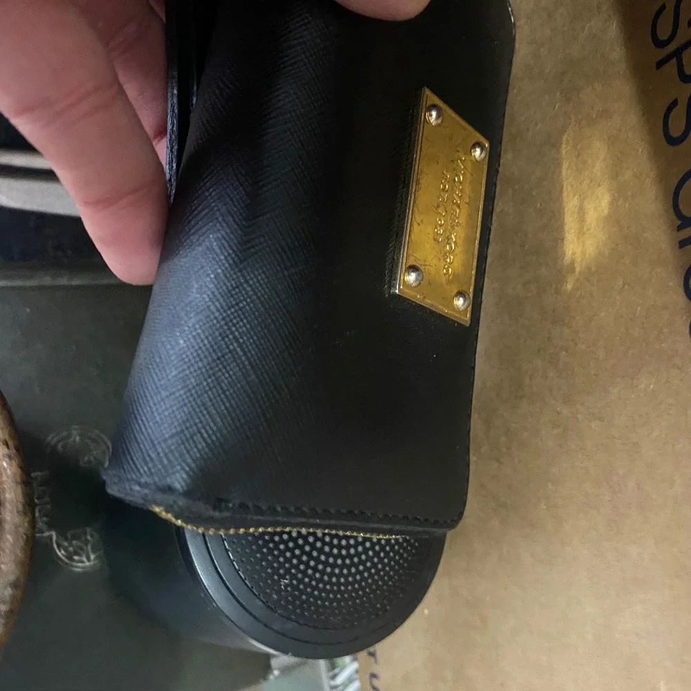 Michael Kors Jet Set Zip Around Wristlet Wallet Womens Black Saffiano Gold‎