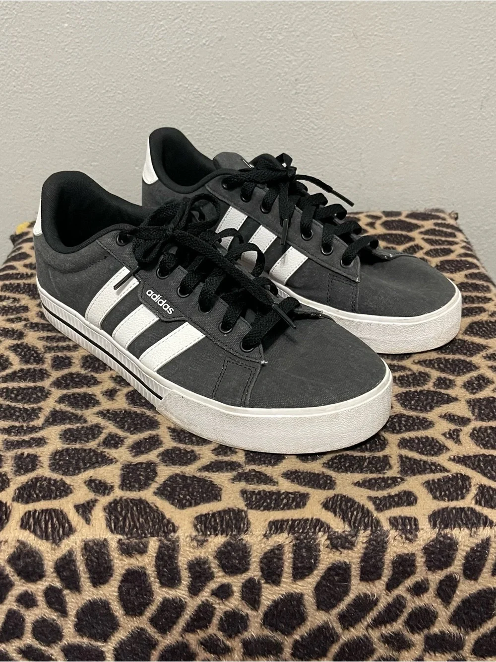 Adidas Daily 3.0 Casual Fashion Sneakers Gray Canvas Soccer Mens 9