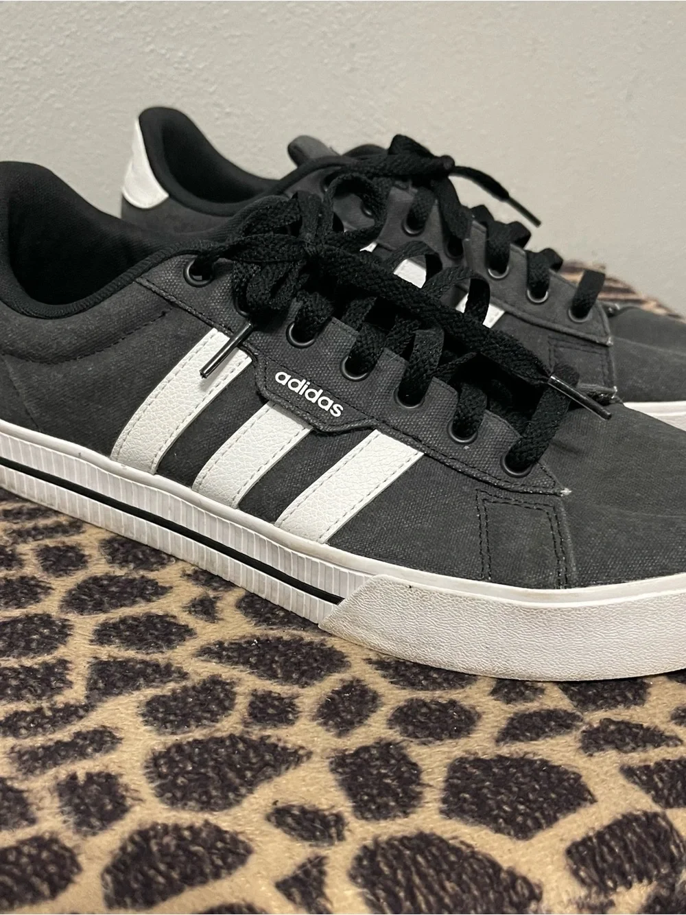 Adidas Daily 3.0 Casual Fashion Sneakers Gray Canvas Soccer Mens 9