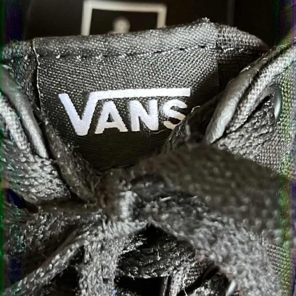 Vans Kid’s Old Skool Black Sneakers- Size 3.5