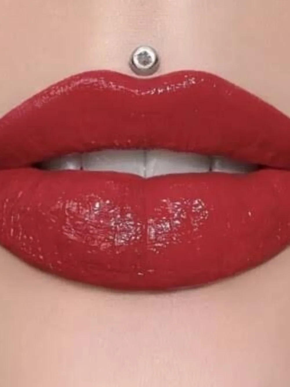Jeffree Star Supreme Gloss- Blood Sugar‎