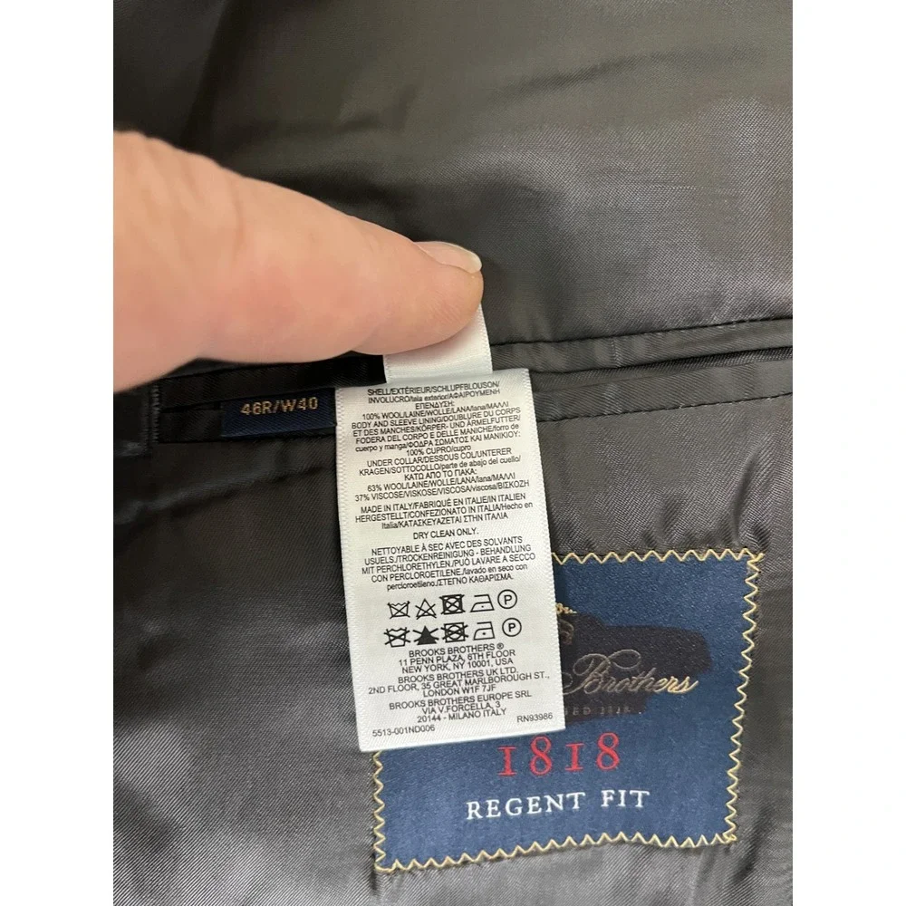 Brooks Brothers up sale