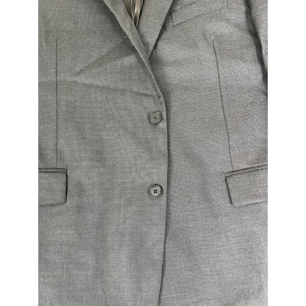 Brooks Brothers up sale