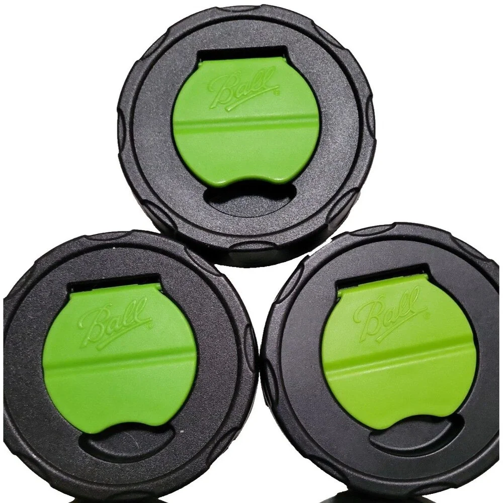 Ball set lid stay