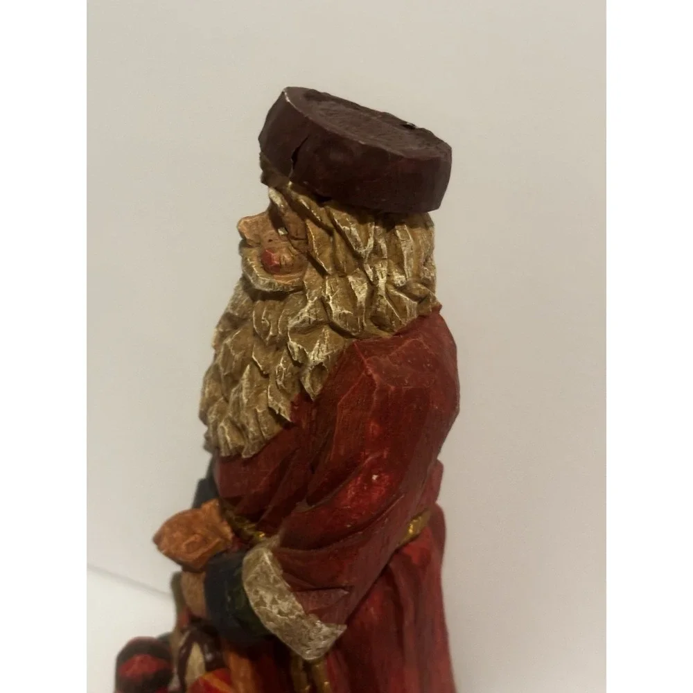 Vintage Christmas Faux Wood‎ Carved Old World Woodland Santa Claus Figurine