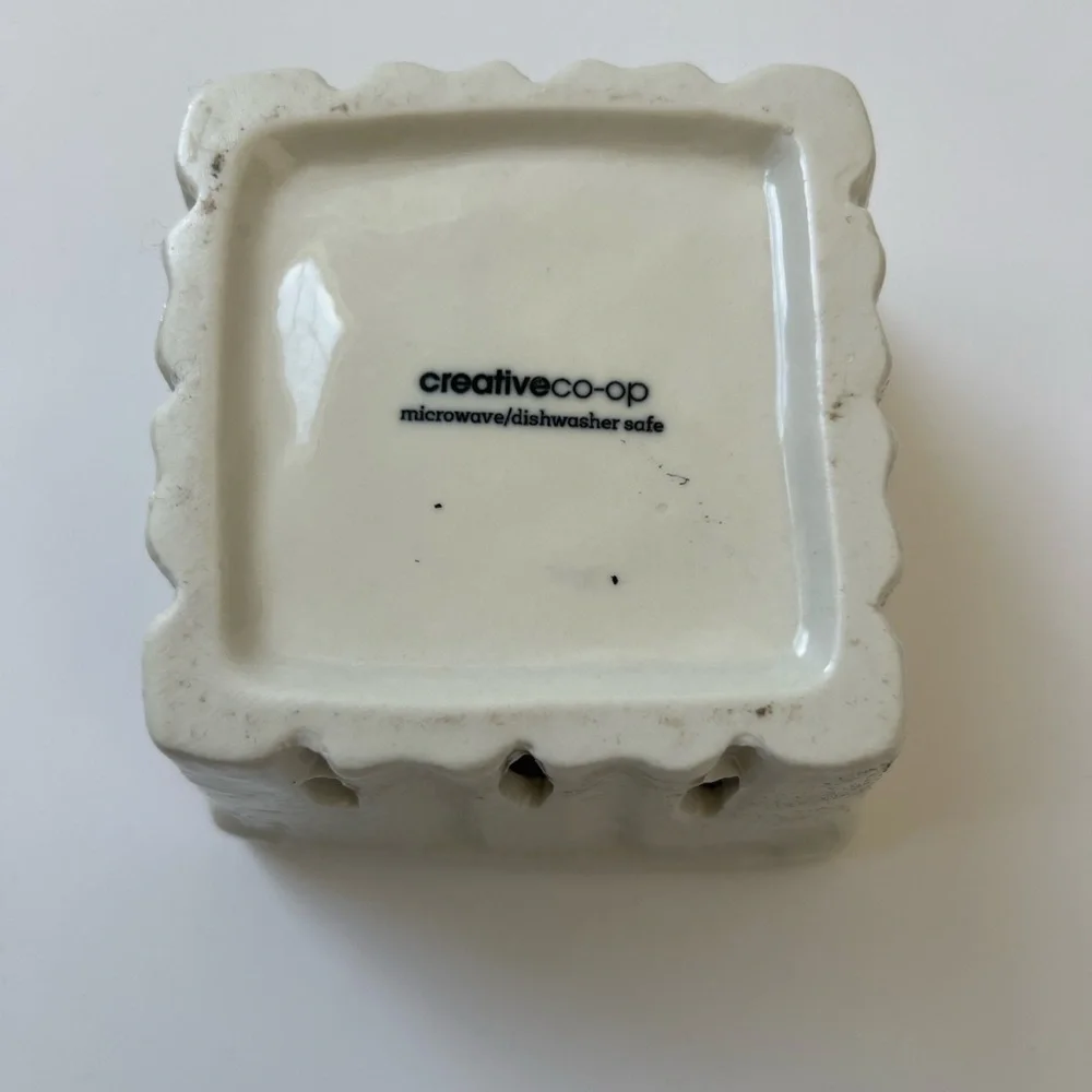 Creative Co-Op charming ivory