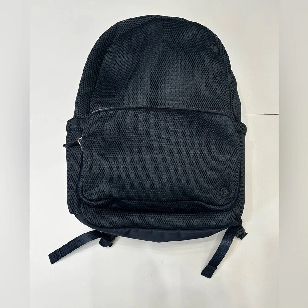 Lululemon Everywhere Backpack Knit Mesh-22L-True‎ Navy