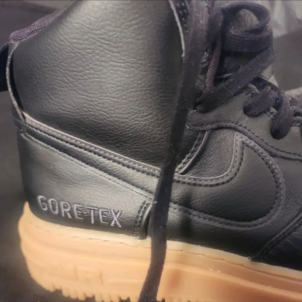 Nike  Goretex High TopLeather