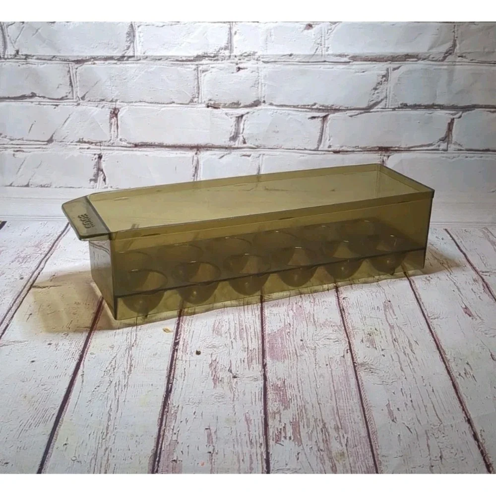 Vintage GE Refrigerator Egg Tray Part # 464732 Brown‎