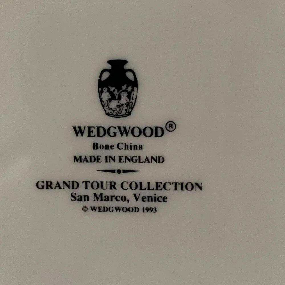 Wedgwood rare 1990s plate
