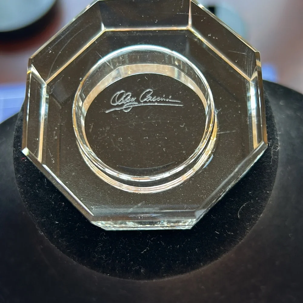 Oleg Cassini oleg cassini
