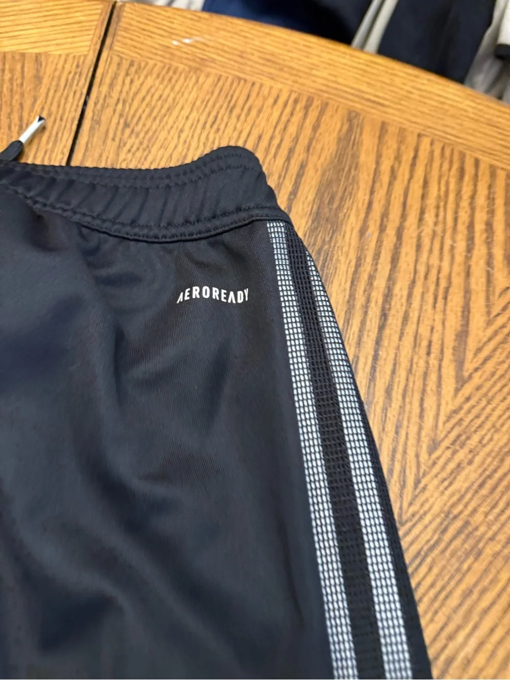 adidas classic black