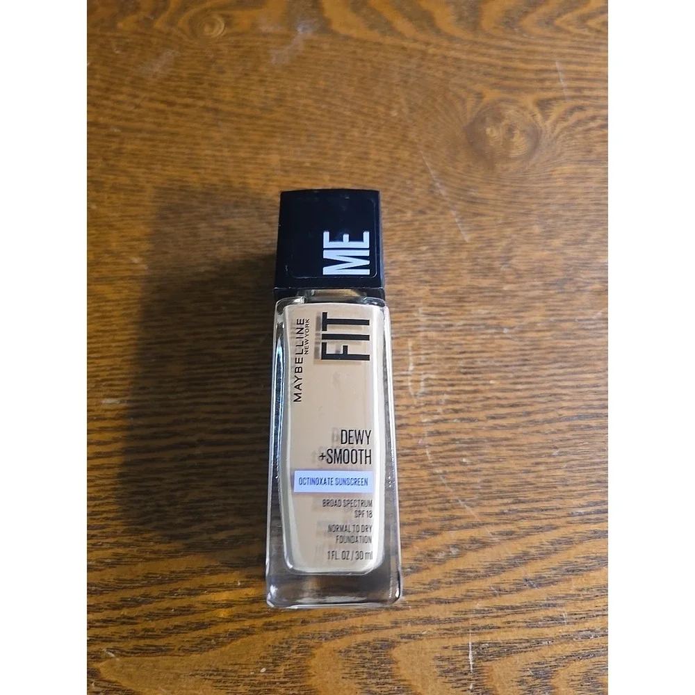 MAYBELLINE FIT ME‎ FOUNDATION Matte + Poreless 1 oz Shade #310 Sun Beige NEW