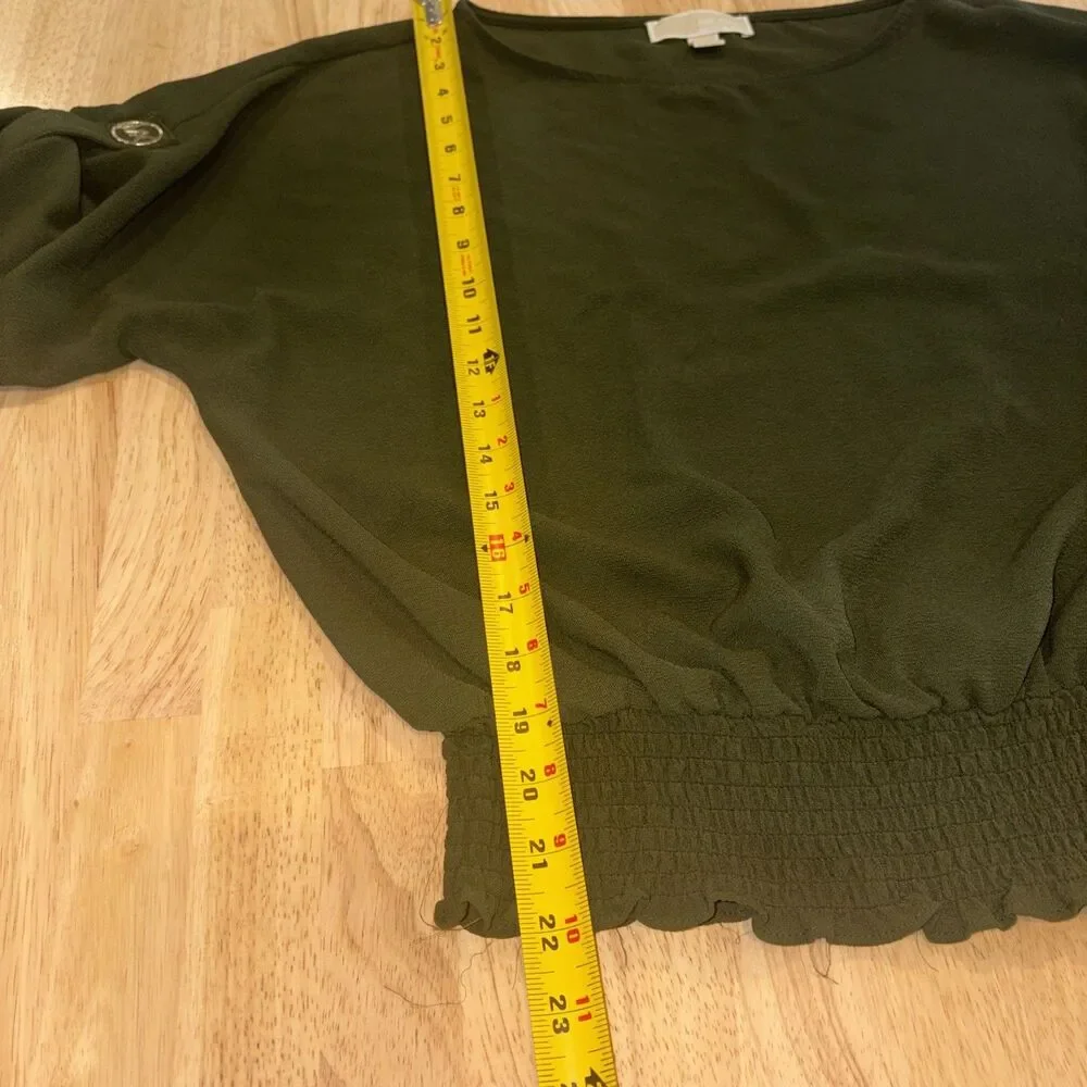 Michael Kors Women’s Green Top Sz Large Smocked Hem Rolled Tab Sleeve Gold Logo