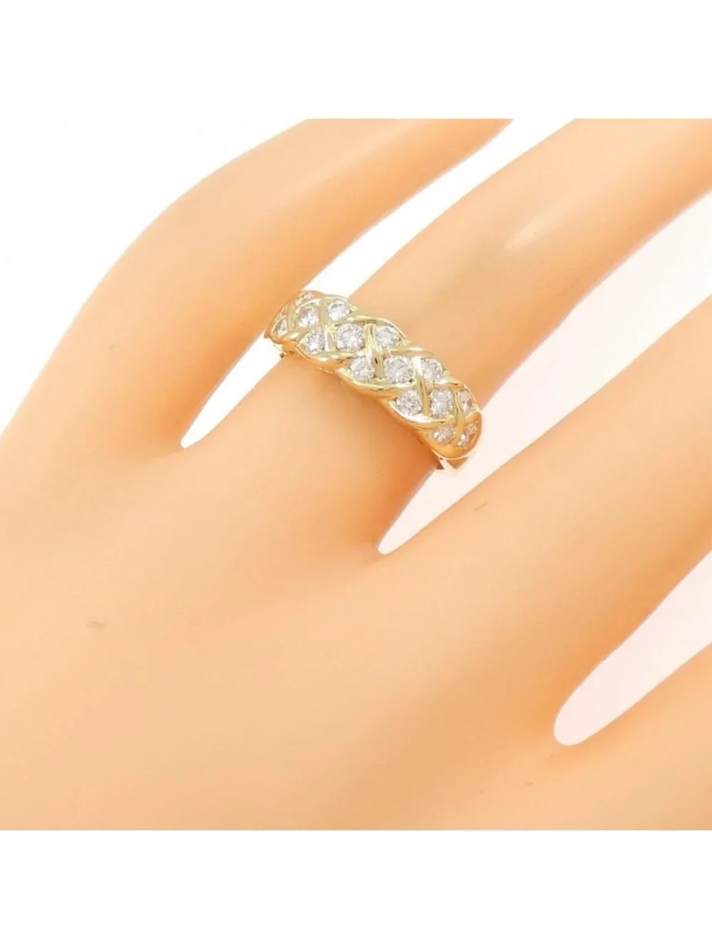 Tiffany & Co. sizing width
