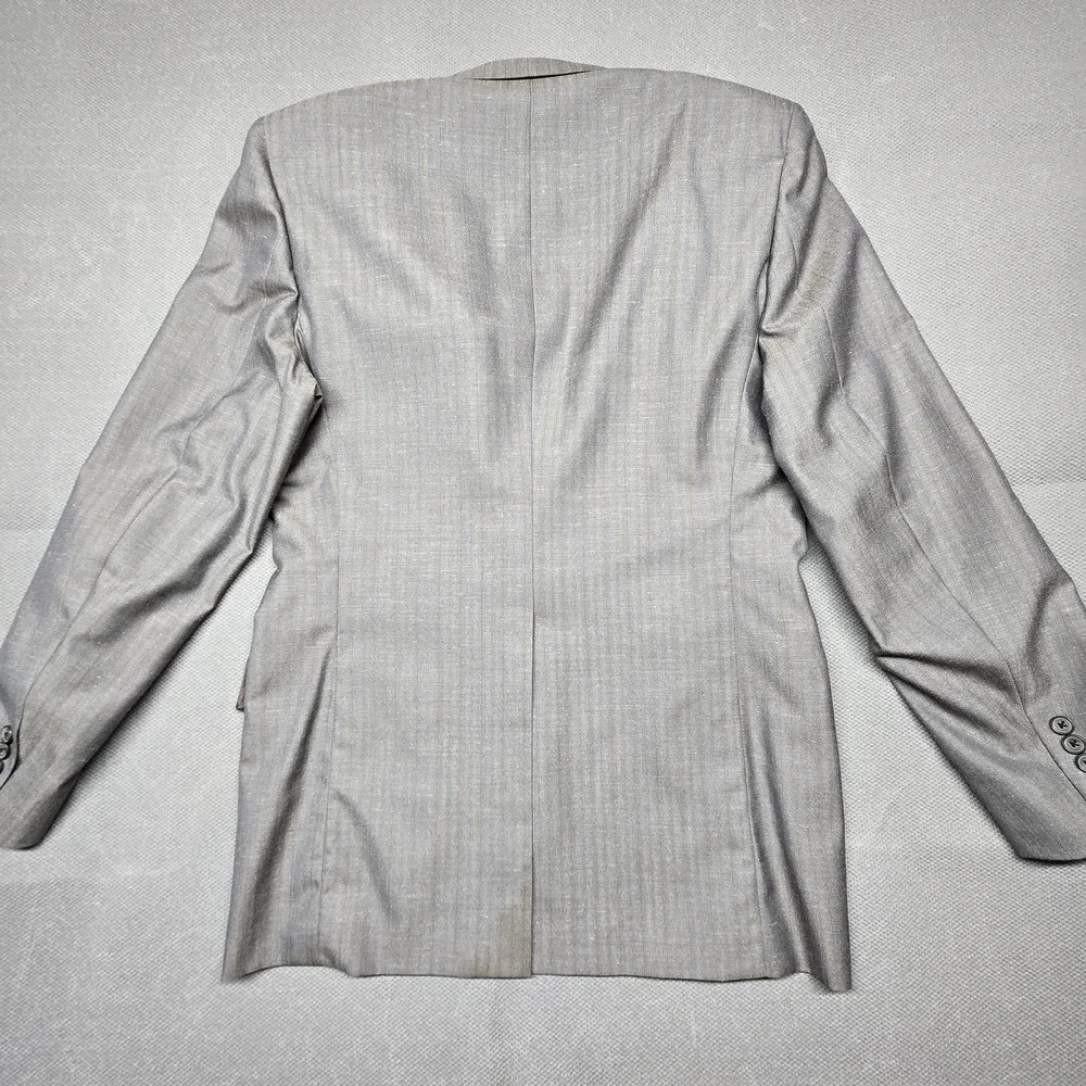 Dior buttoned light
