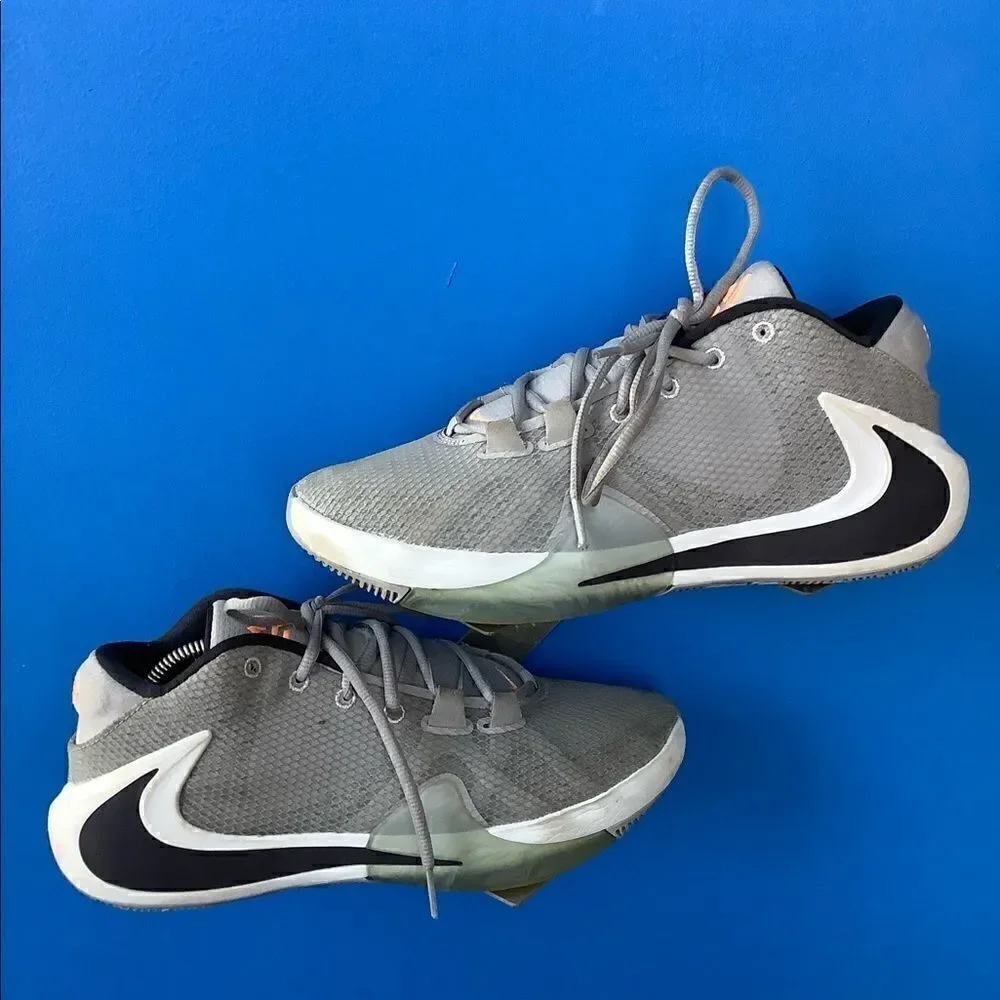 Nike zoom freak