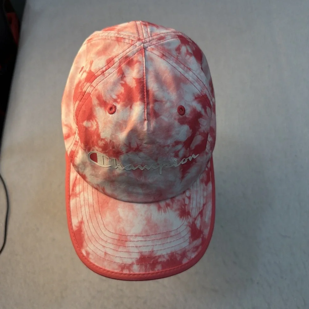 Champion logo pink or