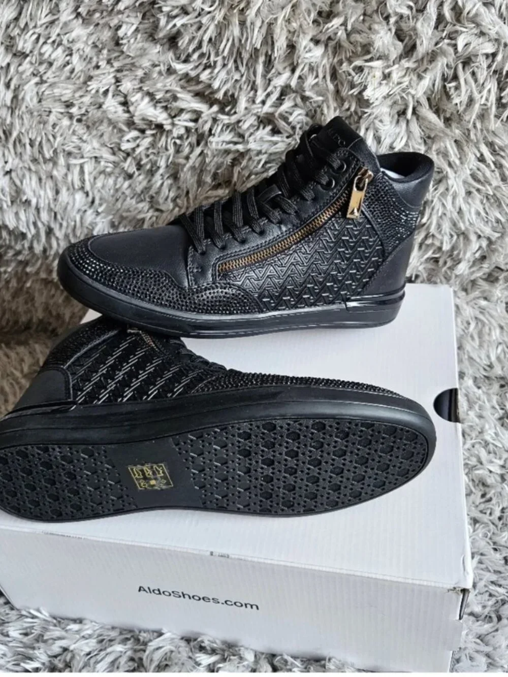 ALDO Black Textured High Top Sneakers Side Zip Size 9.5 NIB