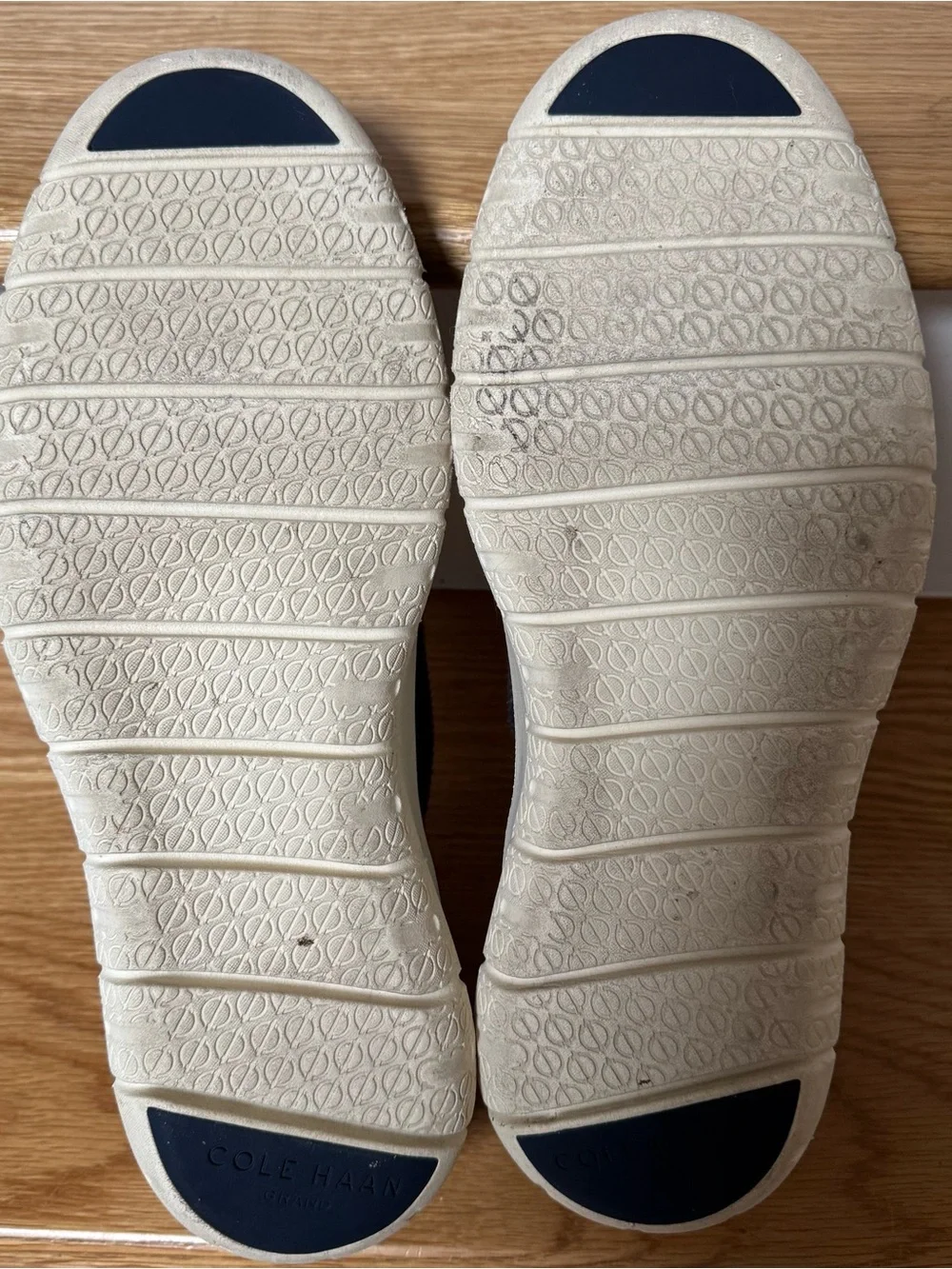 Cole Haan lightweight knit