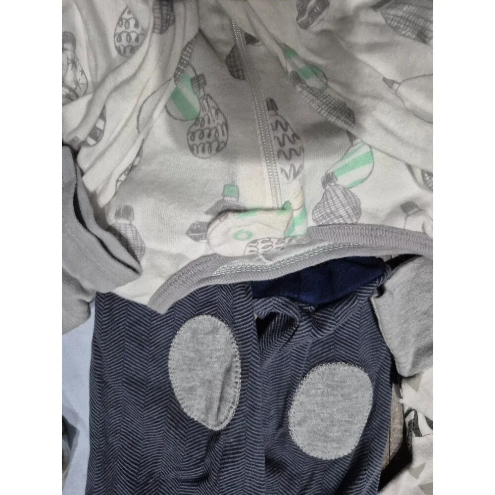 HUGE baby boy clothing lot size 0-3 months 30+ piece