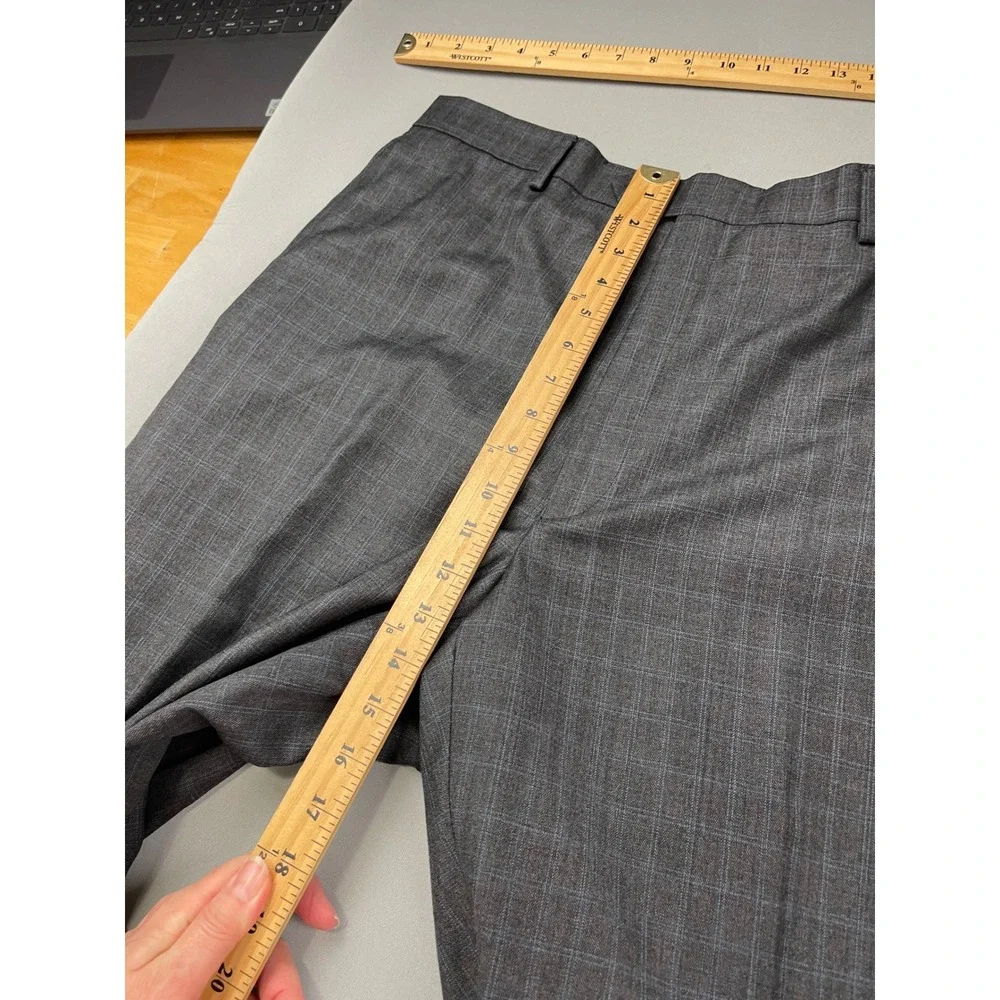 Jos. A. Bank Travelers Collection Mens Windowpane Plaid 100% Wool Suit 44L 37x31