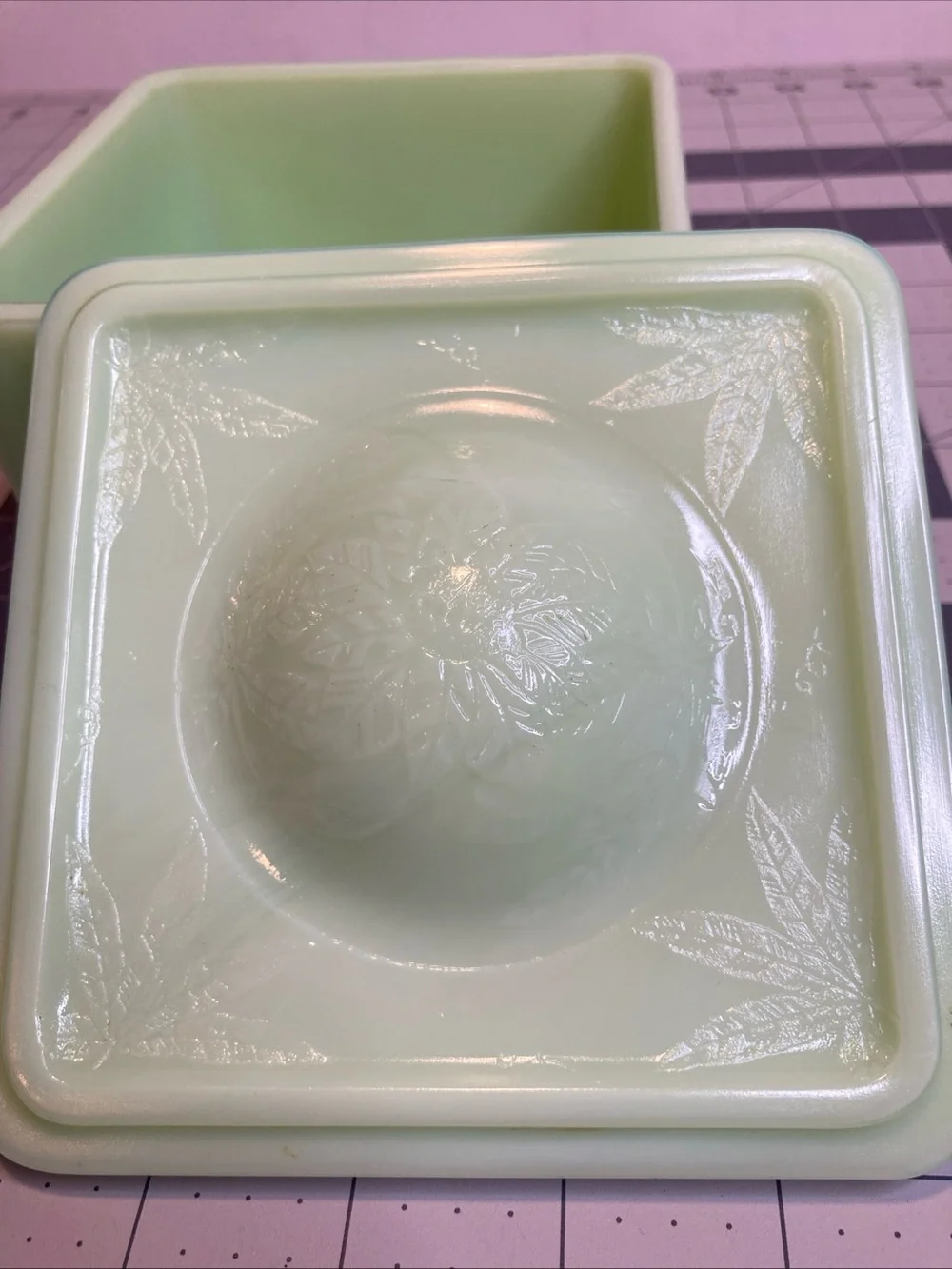 Jeanette Glass vintage jeanette