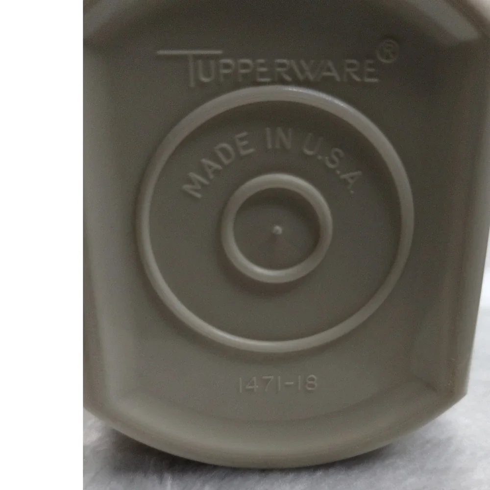 Tupperware pair vintage