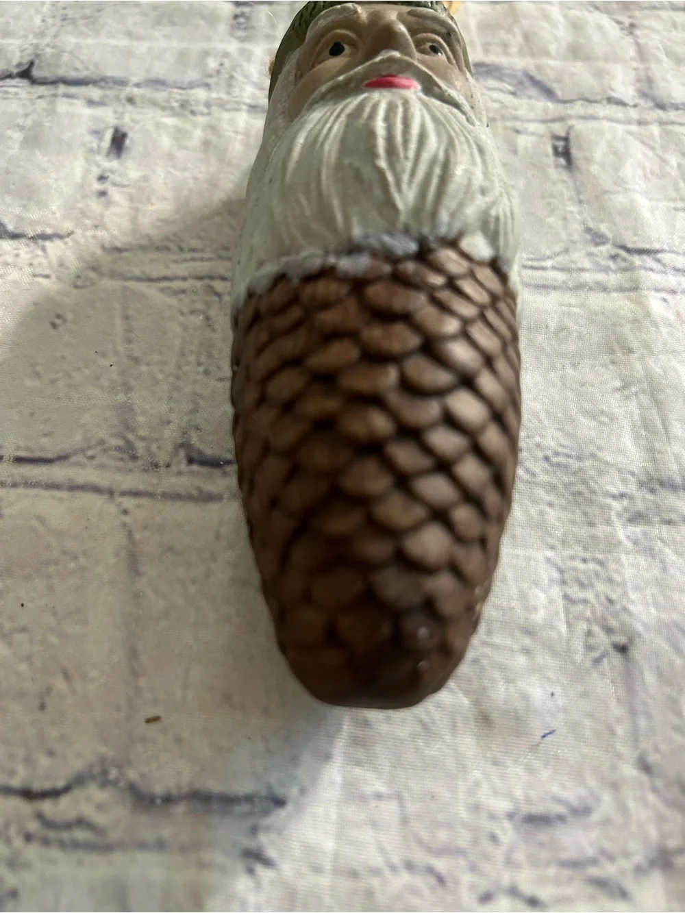 MIDWEST IMPORTERS HAND PAINTED FOLK ART SANTA CERAMIC PINECONE SHAPE ORNAMENT