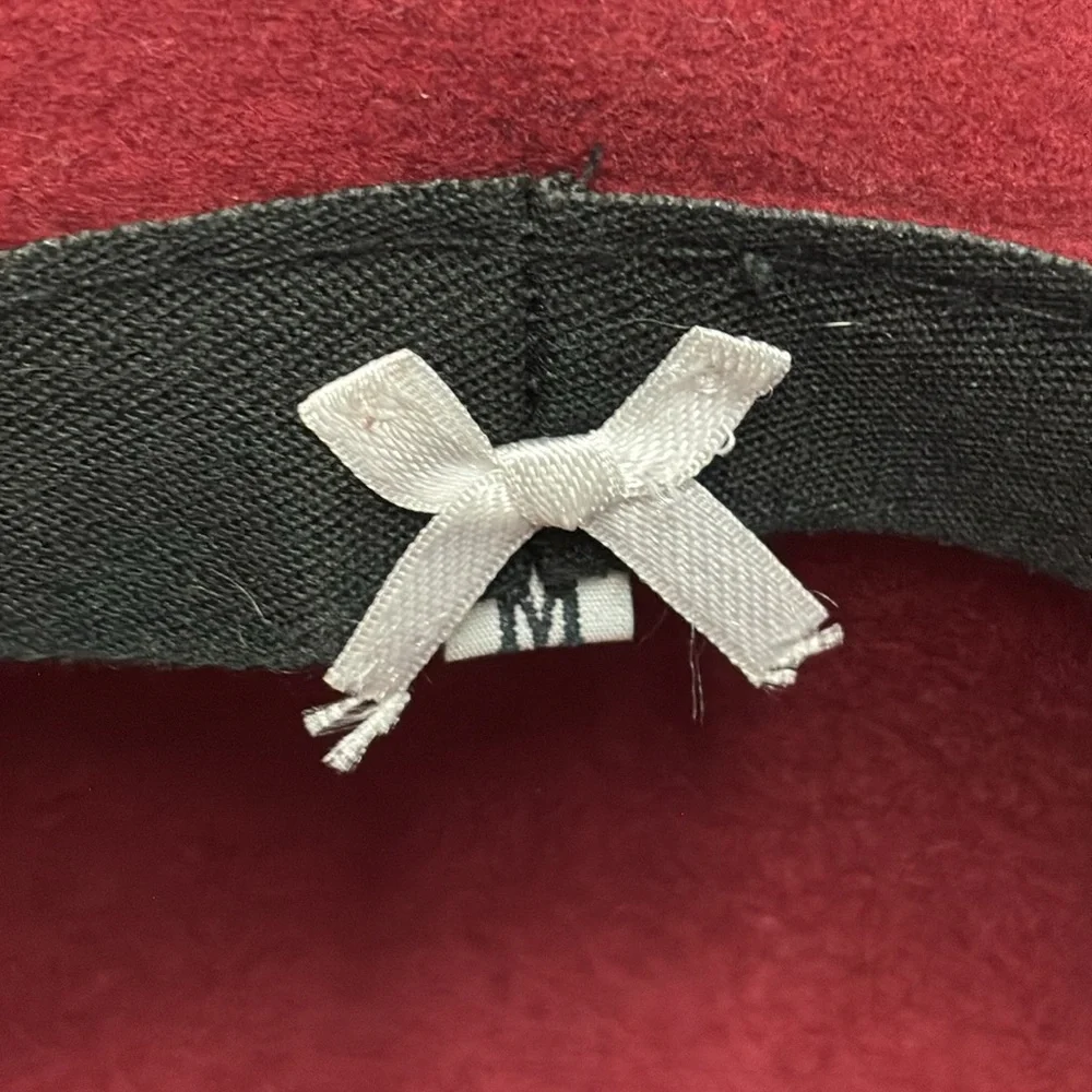 N/A reach hat unique