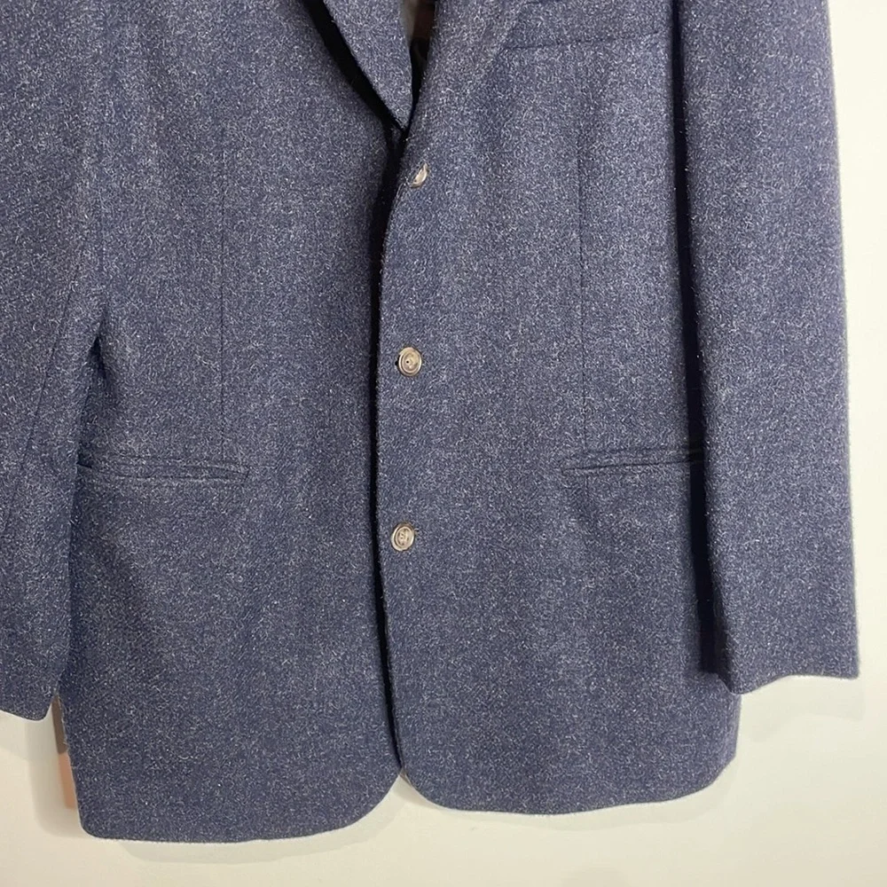 J. Crew •length 5in length