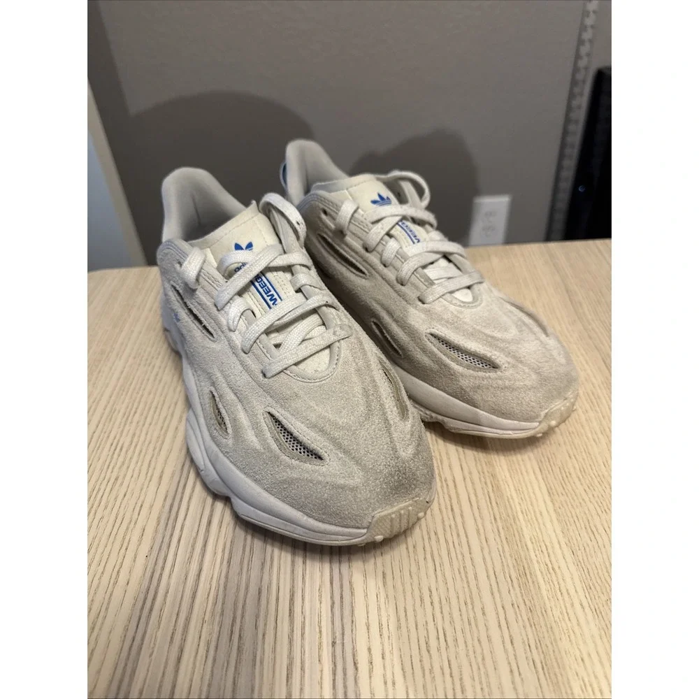 adidas Ozweego Celox Men's Casual Sneakers White, Size 8.5 US