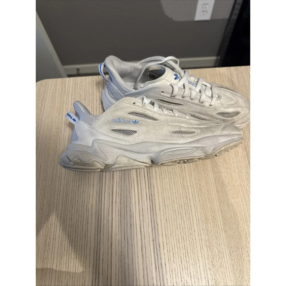 N/A adidas ozweego