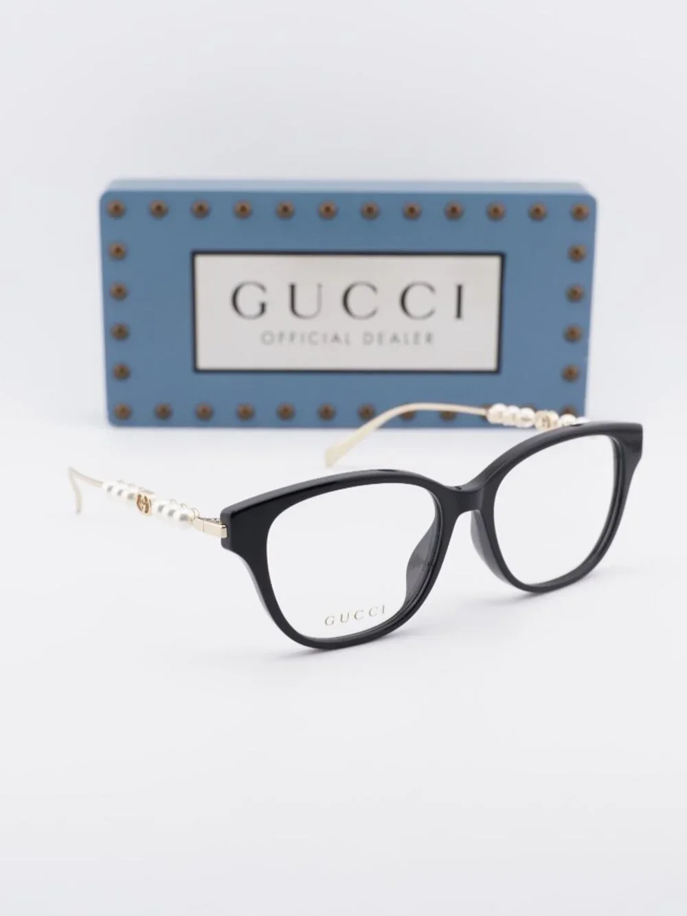 Gucci model gg1972oa
