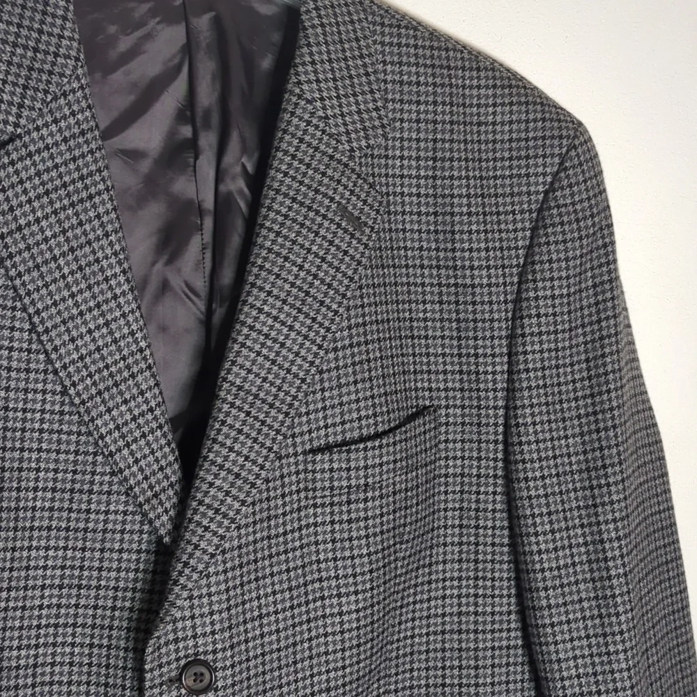 Ralph Lauren notched lapel
