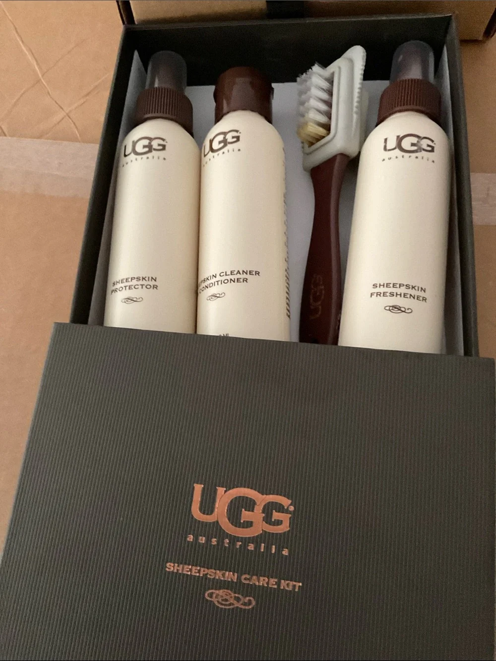 Ugg sheepskin care kit