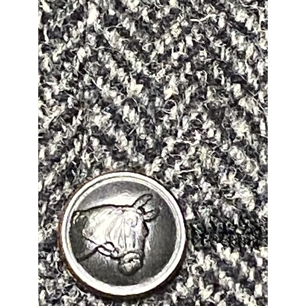Jos. A. Bank button broken officecore