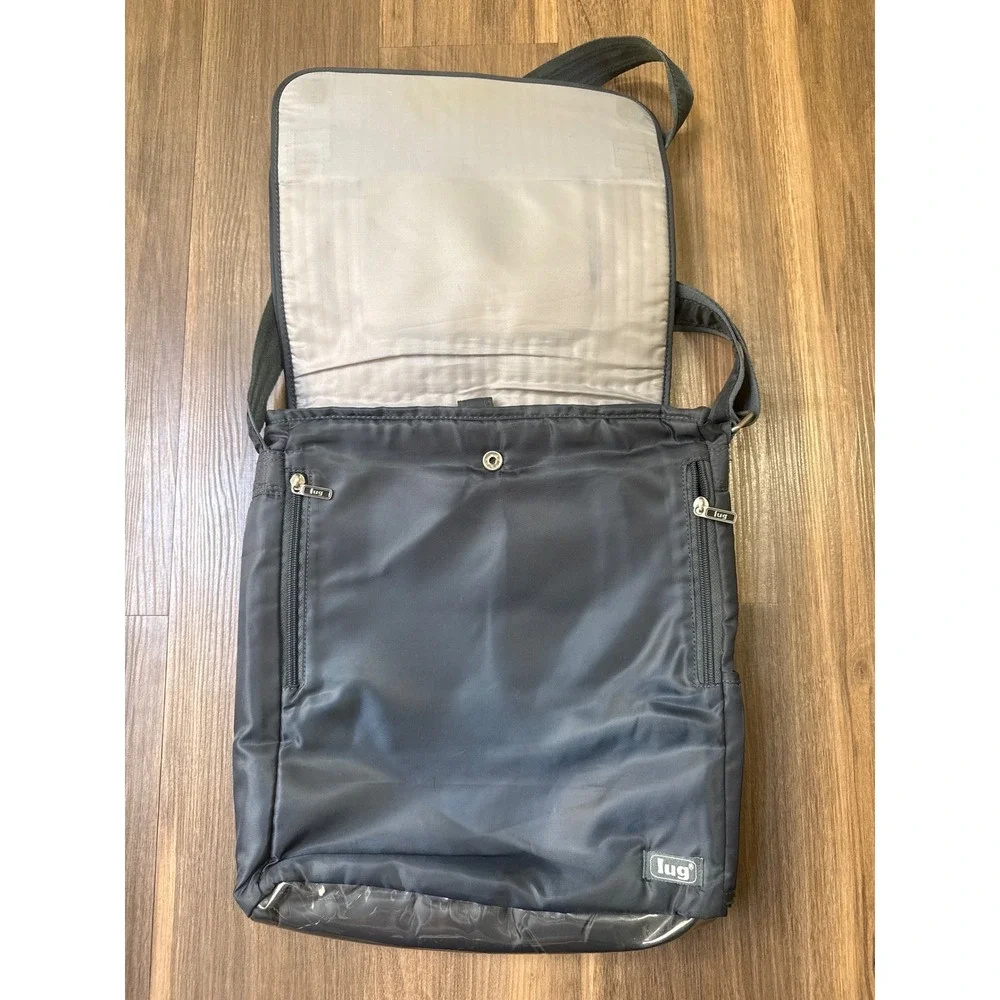 lug crossbody messenger